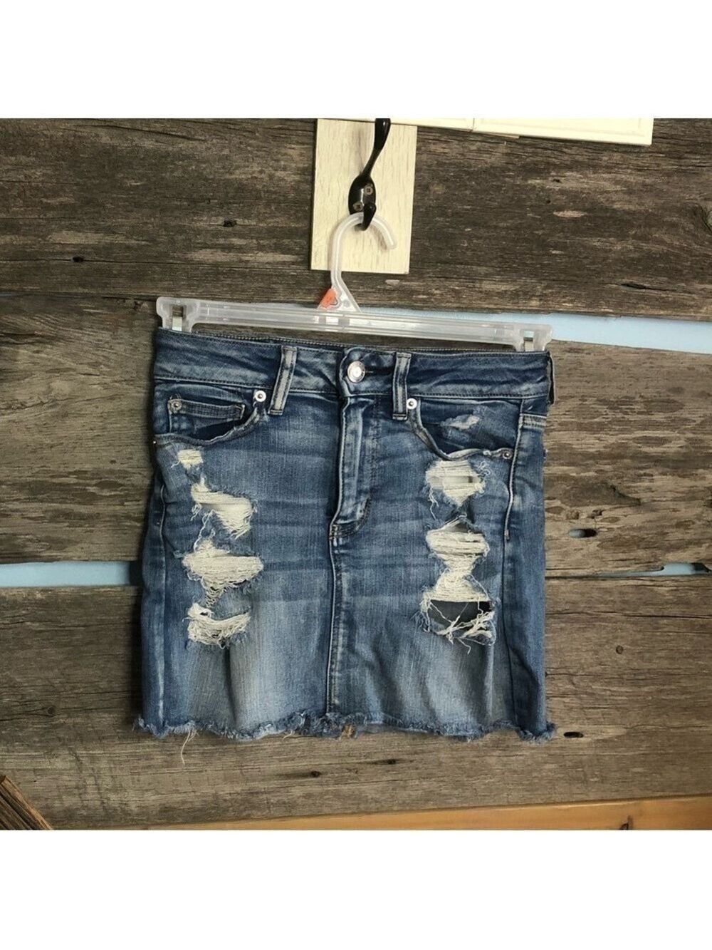 AMERICAN Eagle Size 2 Distressed Denim Skirt